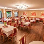 Poechhacker 3* Steyr