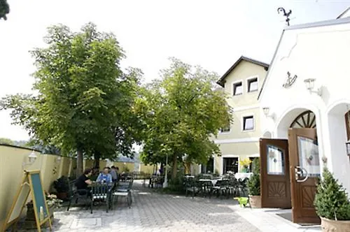 Konukevi Poechhacker 3*