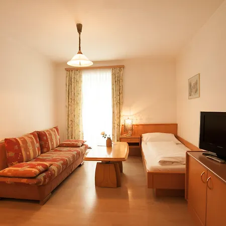 Vendégház Poechhacker