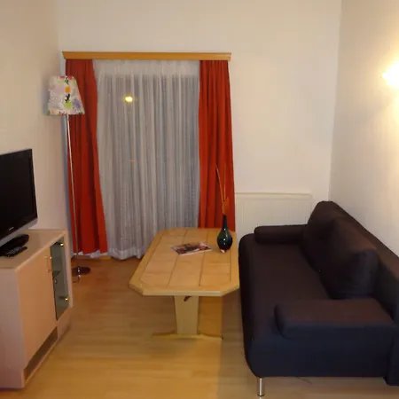 Guest house Poechhacker 3*