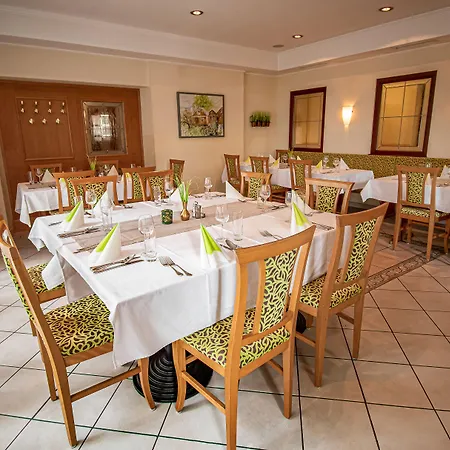 Poechhacker 3* Steyr