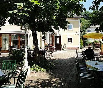 Pöchhacker 3*