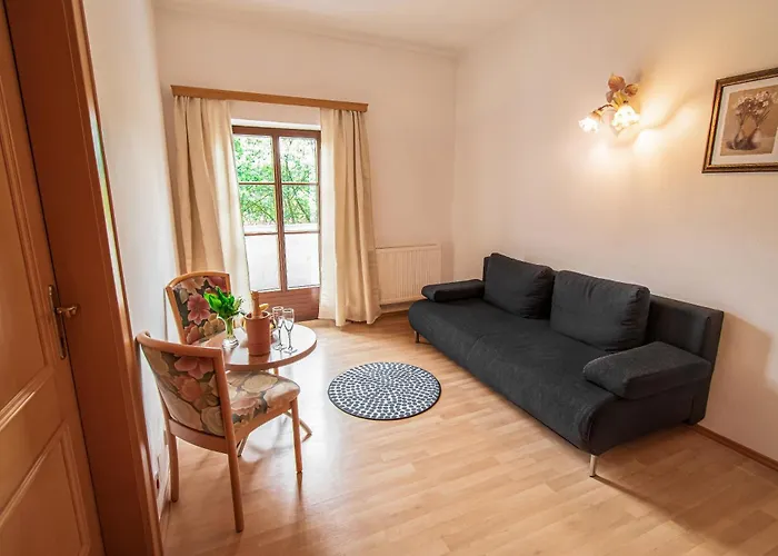 Poechhacker Guest house